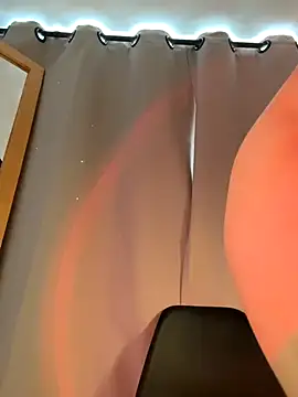 curchez  online show from 11.19.25