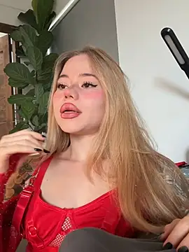 curchez  online show from 02.17.26