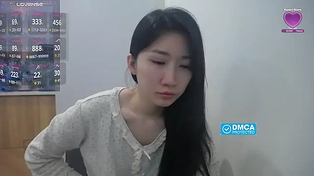 Snapshot of Asiagirll chatting on 12.16.25 Asiagirll online show from 12.16.25