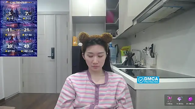 Snapshot of Asiagirll chatting on 03.08.26 Asiagirll online show from 03.08.26