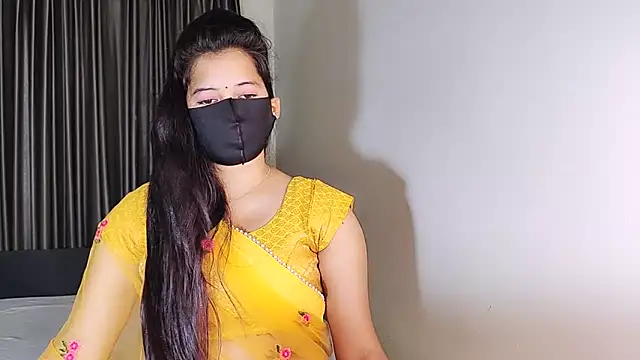 Snapshot of YourLovelyQueen chatting on 02.12.25 YourLovelyQueen online show from 02.12.25