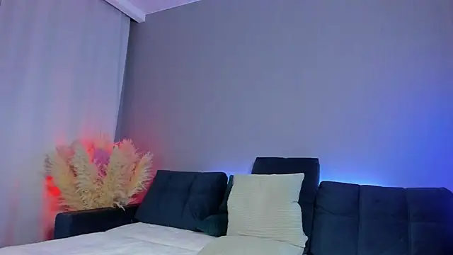 Snapshot of ClockworkLady chatting on 02.20.25 ClockworkLady online show from 02.20.25