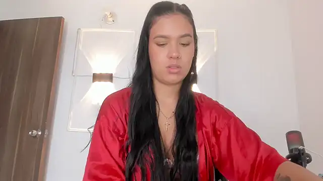 Snapshot of Hanna_Risso chatting on 06.17.26 Hanna Risso online show from 06.17.26
