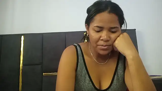 Snapshot of aleixane chatting on 03.18.26 aleixane online show from 03.18.26