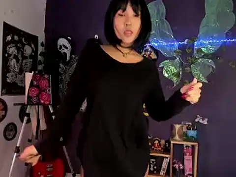 Mary Rosse1 online show from 02.13.25