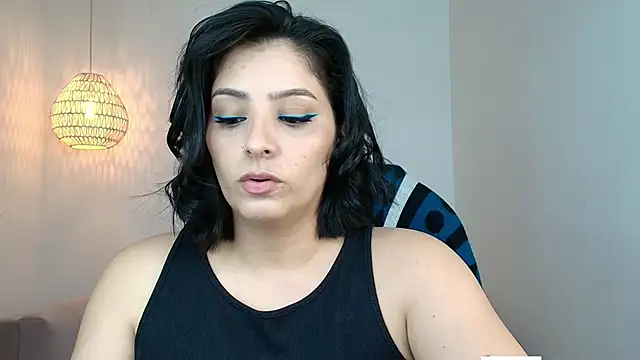 Snapshot of YummyAnna_ chatting on 04.25.26 YummyAnna online show from 04.25.26