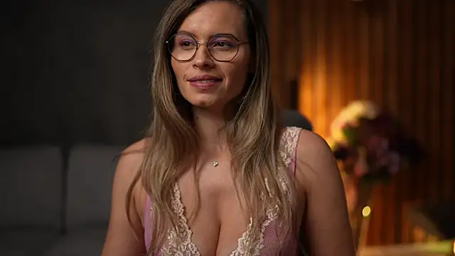 BrandyWhite online show from 12.05.24