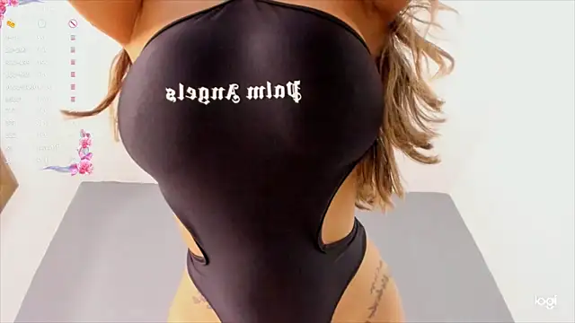 Snapshot of Kathy_taylor_ chatting on 01.10.25 Kathy taylor  online show from 01.10.25