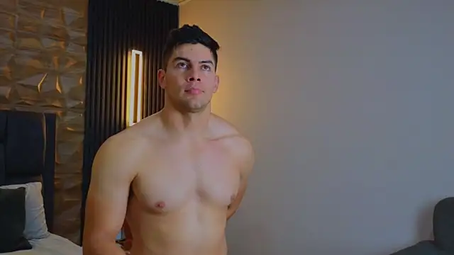 Snapshot of FelipeAndMarcello3 chatting on 03.06.25 FelipeAndMarcello3 online show from 03.06.25