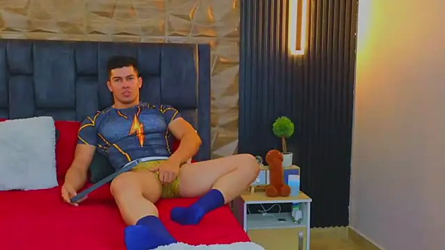 Snapshot of FelipeAndMarcello3 chatting on 03.11.25 FelipeAndMarcello3 online show from 03.11.25