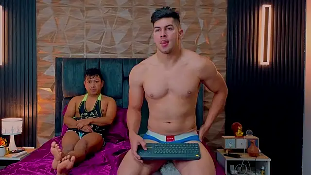 Snapshot of FelipeAndMarcello3 chatting on 10.03.25 FelipeAndMarcello3 online show from 10.03.25