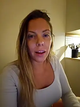 novaforyou1 online show from 02.20.25