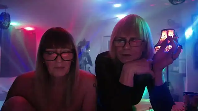 COUPLE4VOYEUR01 online show from 11.08.25