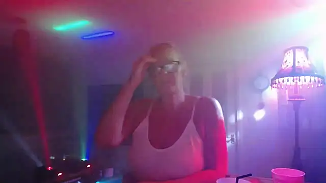 COUPLE4VOYEUR01 online show from 01.31.26