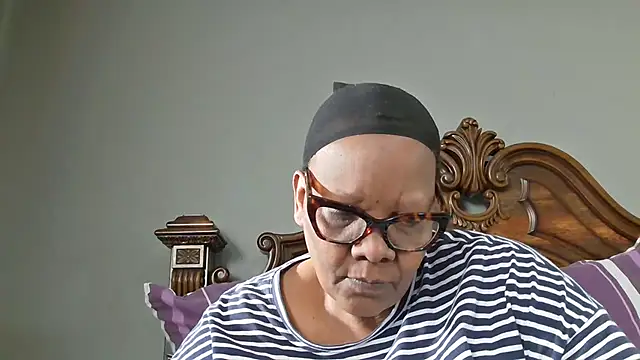 SEXYBOOBSNASS online show from 10.22.25