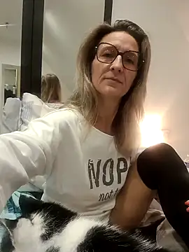dancing sexy doll online show from 10.21.25