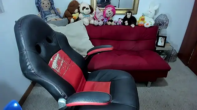 Snapshot of NicolettColin chatting on 01.23.25 NicolettColin online show from 01.23.25