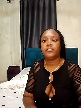 Snapshot of Spice202 chatting on 10.29.25 Spice202 online show from 10.29.25