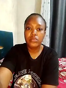 Snapshot of Spice202 chatting on 11.14.25 Spice202 online show from 11.14.25