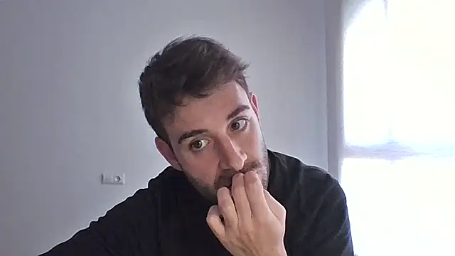 Snapshot of vargas90 chatting on 02.23.26 vargas90 online show from 02.23.26