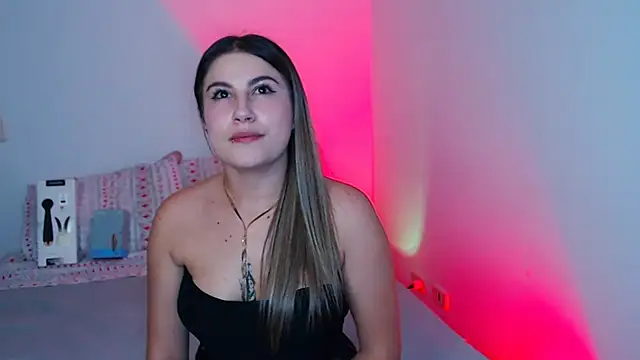 amelie collins online show from 02.08.25