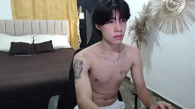 Snapshot of Elio-cam chatting on 11.07.25 Elio-cam online show from 11.07.25