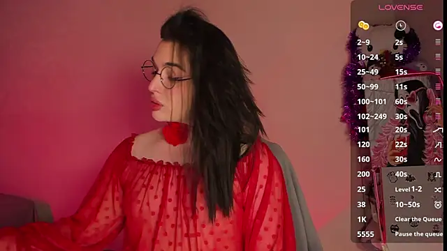 YsabellViveris online show from 12.27.24