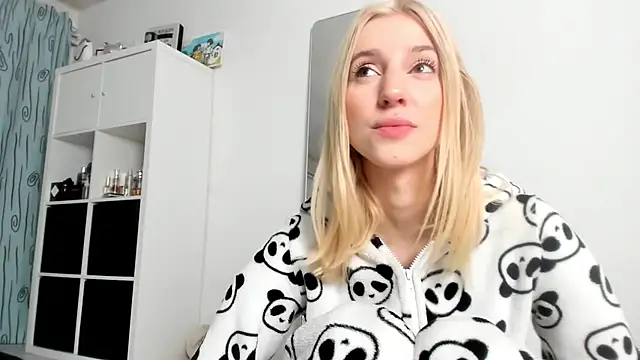 KenzieDawton online show from 10.25.25