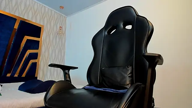 Snapshot of Petesevans chatting on 03.13.25 Petesevans online show from 03.13.25