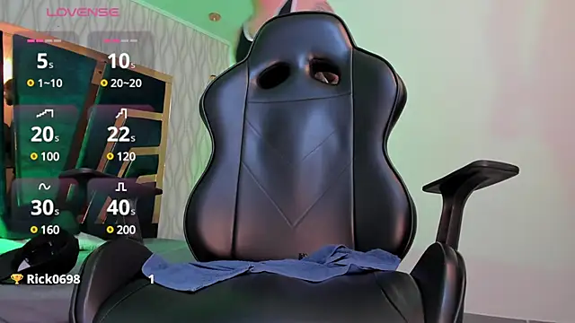 Snapshot of Petesevans chatting on 03.20.25 Petesevans online show from 03.20.25