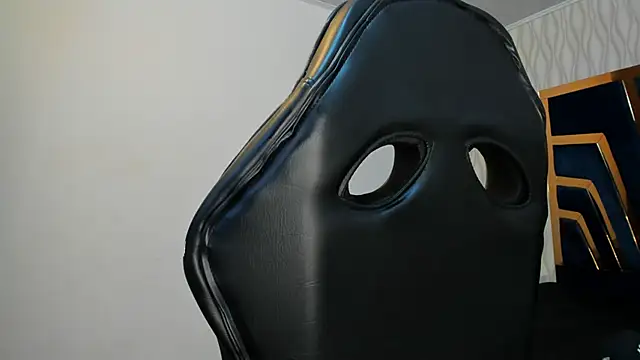 Snapshot of Petesevans chatting on 09.11.25 Petesevans online show from 09.11.25