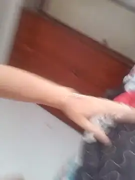 karlythothxh online show from 10.24.25