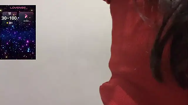 Snapshot of Tw_Zoella chatting on 01.31.25 Tw Zoella online show from 01.31.25