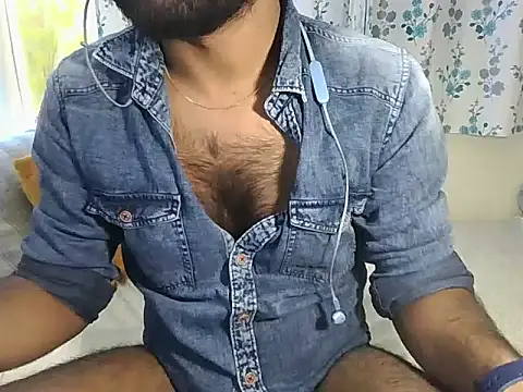 Snapshot of SHENOY3 chatting on 12.06.24 SHENOY3 online show from 12.06.24