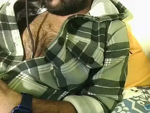 Snapshot of SHENOY3 chatting on 01.07.25 SHENOY3 online show from 01.07.25