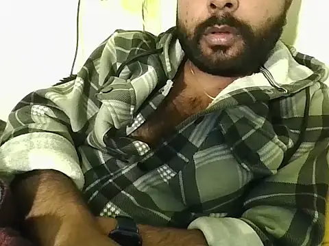 Snapshot of SHENOY3 chatting on 01.09.25 SHENOY3 online show from 01.09.25