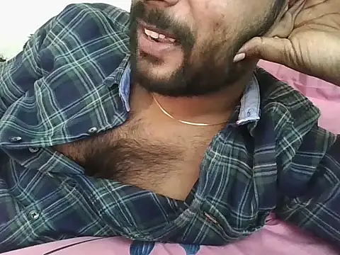 Snapshot of SHENOY3 chatting on 02.11.25 SHENOY3 online show from 02.11.25