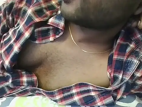 Snapshot of SHENOY3 chatting on 02.24.25 SHENOY3 online show from 02.24.25