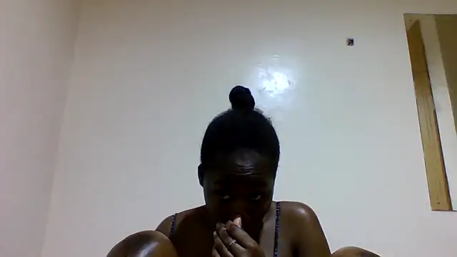 Snapshot of sweetelle09 chatting on 03.31.26 sweetelle09 online show from 03.31.26