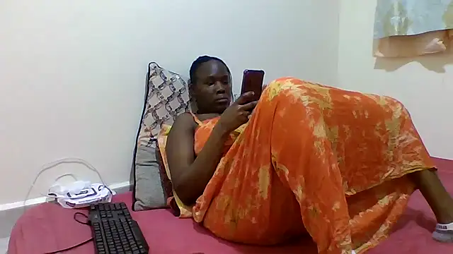 Snapshot of sweetelle09 chatting on 04.10.26 sweetelle09 online show from 04.10.26