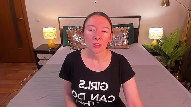 Snapshot of CatherineWalls chatting on 07.14.26 CatherineWalls online show from 07.14.26