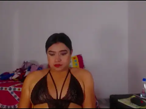 Snapshot of katrinawillff chatting on 07.13.26 katrinawillff online show from 07.13.26