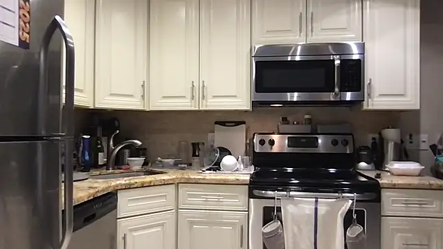 BigGuyMuscle online show from 03.19.25