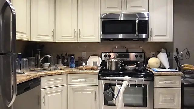 BigGuyMuscle online show from 09.09.25