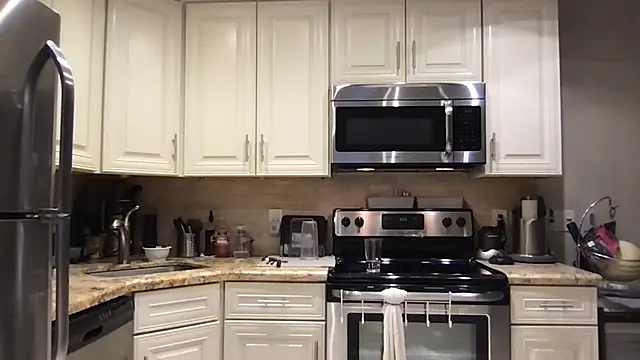 BigGuyMuscle online show from 09.15.25