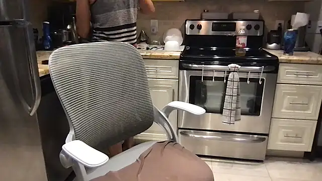 BigGuyMuscle online show from 09.25.25