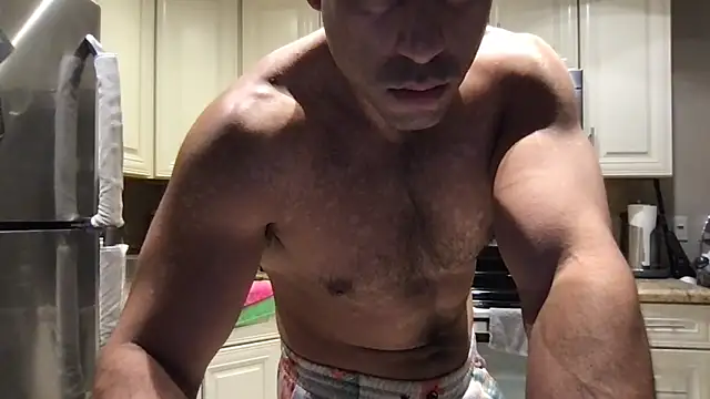 BigGuyMuscle online show from 06.16.26