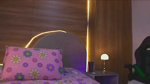 alexaa walker online show from 02.26.26