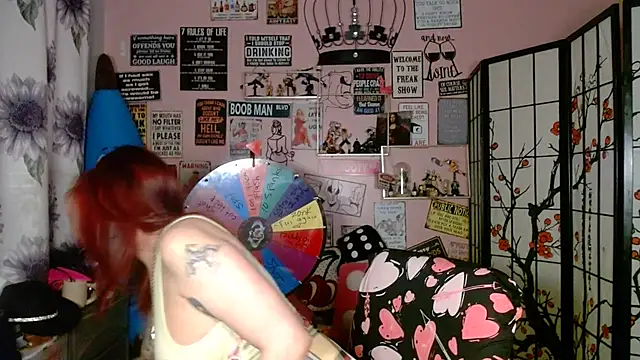 Snapshot of latinacubana chatting on 02.06.26 latinacubana online show from 02.06.26