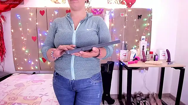 Zaly mature online show from 11.16.25